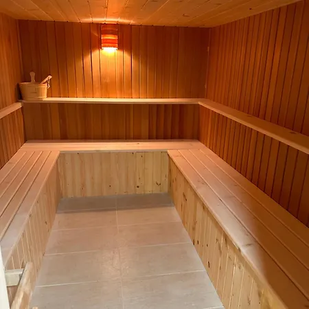 Villa Stylish Alpine Tirol *